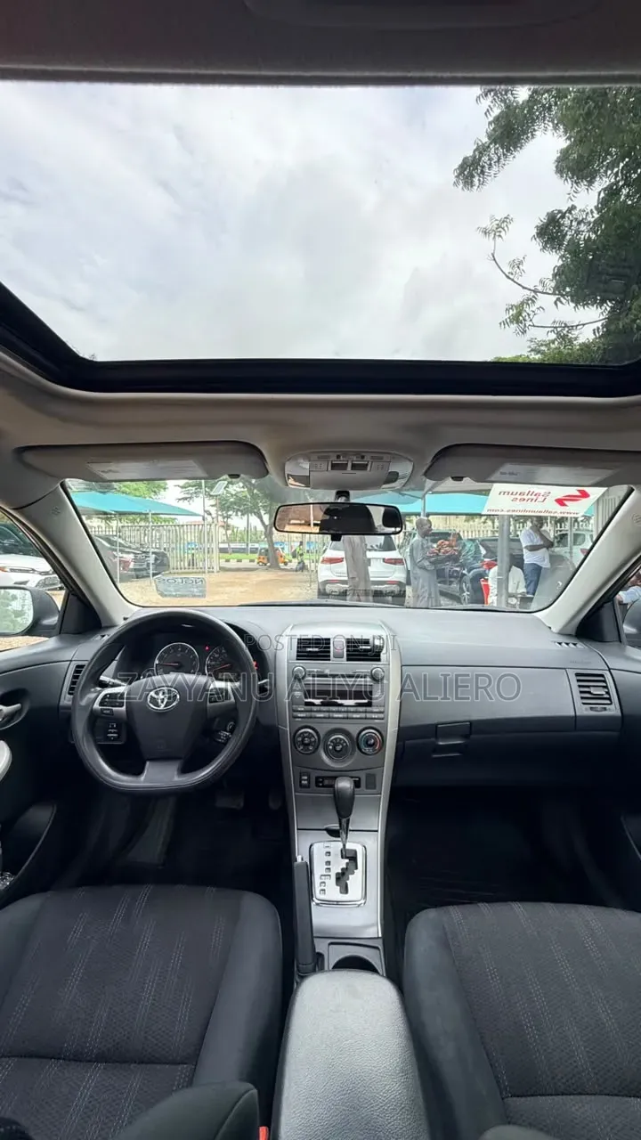 Toyota Corolla 2012 Black