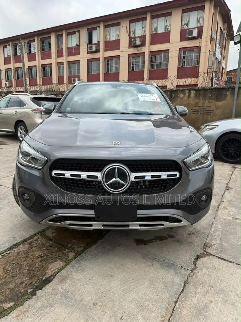 Mercedes-Benz GLA-Class 2021 Gray