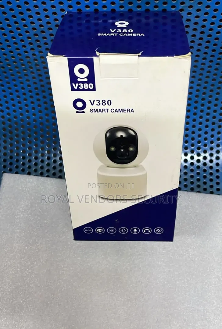 Inbuilt Batterry / Wireless / Rotating CCTV Camera.