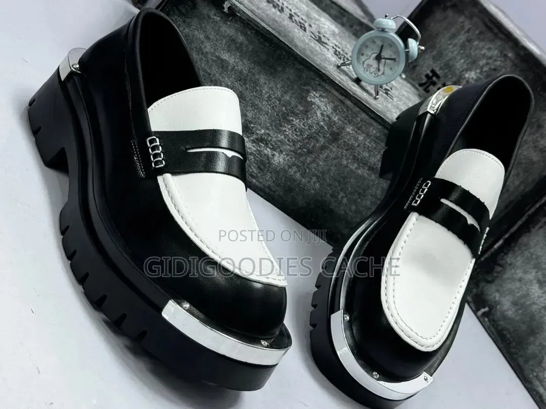 Chunky Platform Black White Penny Loafers
Size 40-46