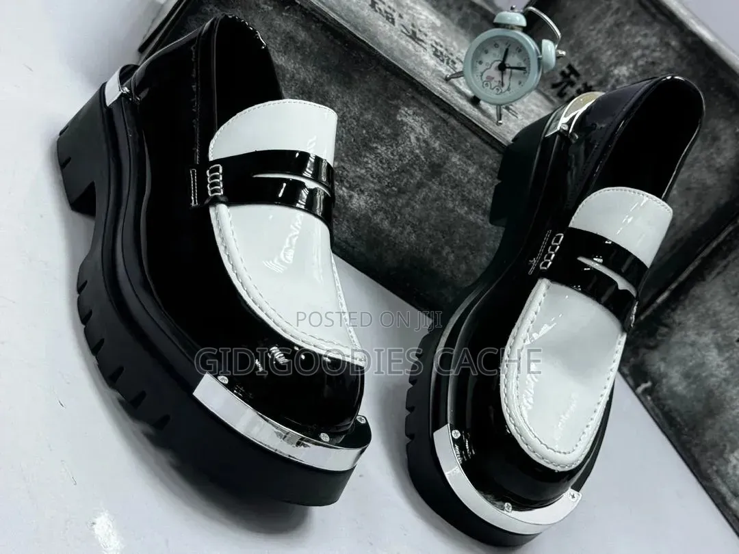 Chunky Platform Black White Penny Loafers
Size 40-46