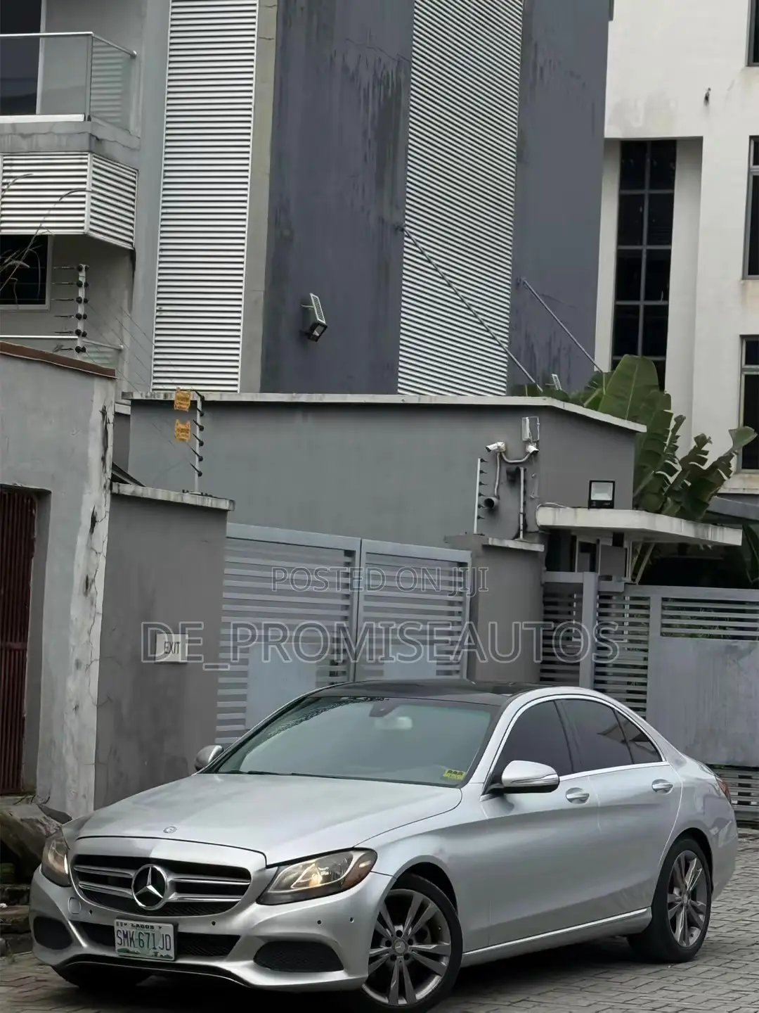Mercedes-Benz C300 2016 Silver