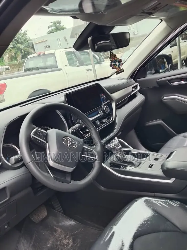 Toyota Highlander 2025 Black
