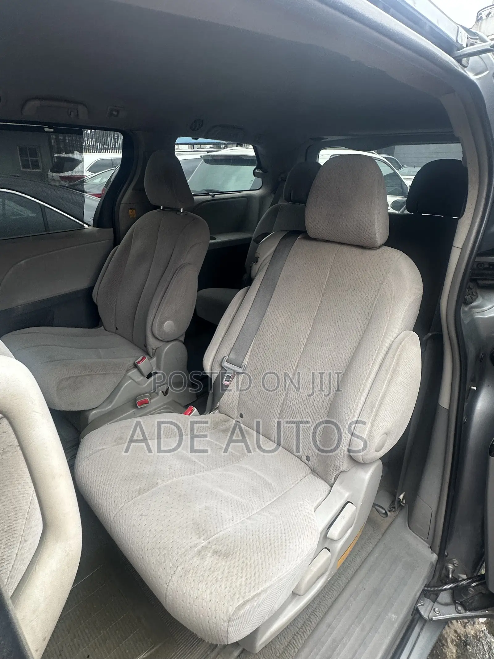 Toyota Sienna Limited 7 Passenger 2011 Blue