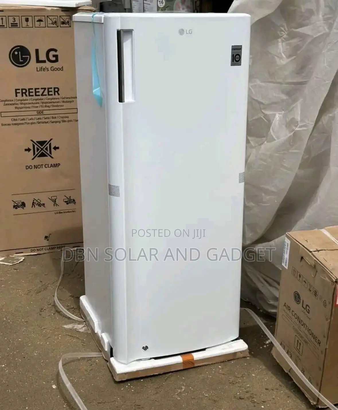 LG 218l Solar Freezer for Ice Block Very Good Quality and Reliable