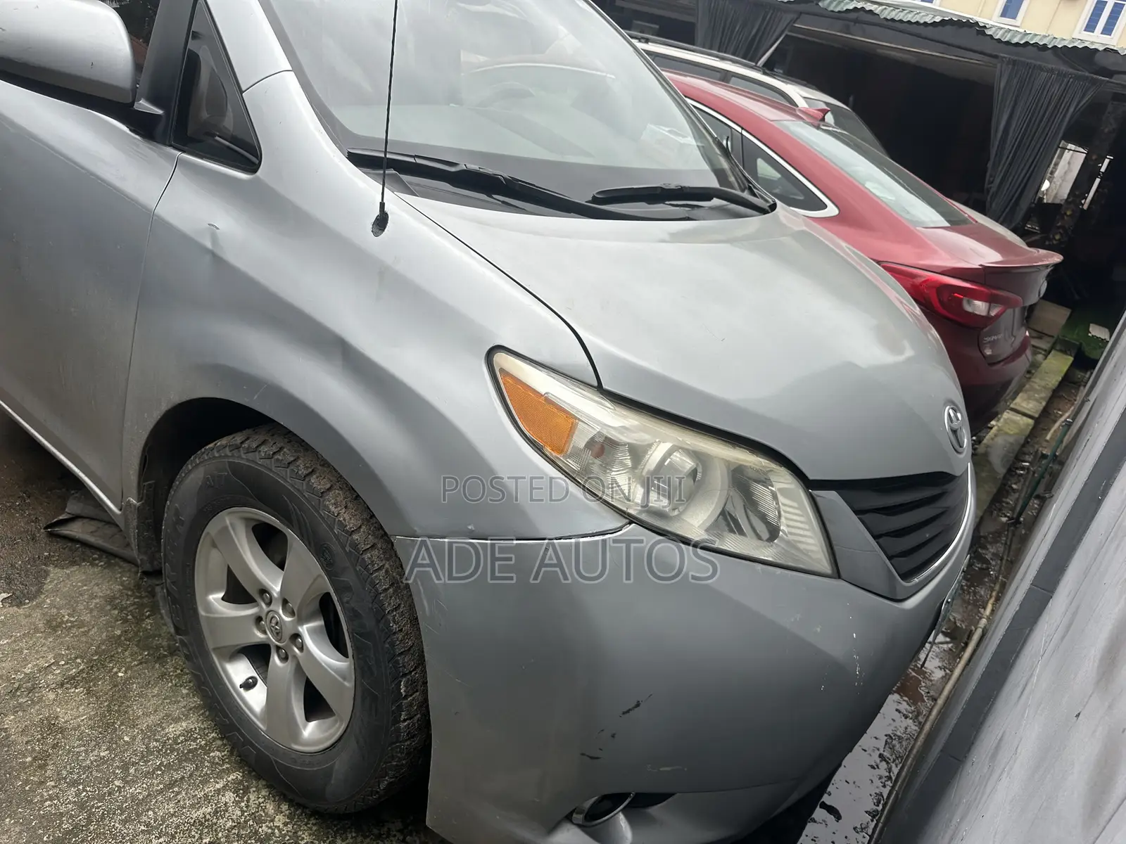 Toyota Sienna Limited 7 Passenger 2011 Blue