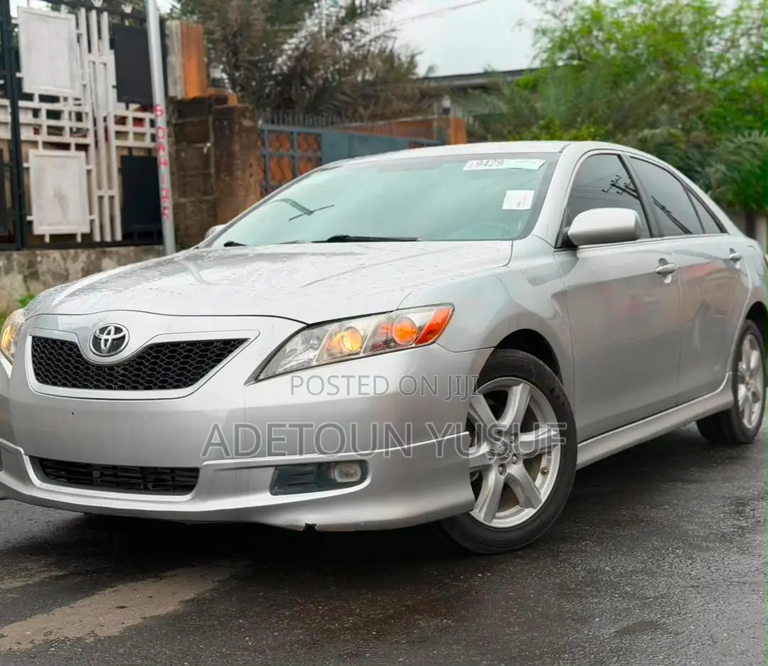 Toyota Camry SE 4dr Sedan (2.4L 4cyl 5A) 2008 Silver