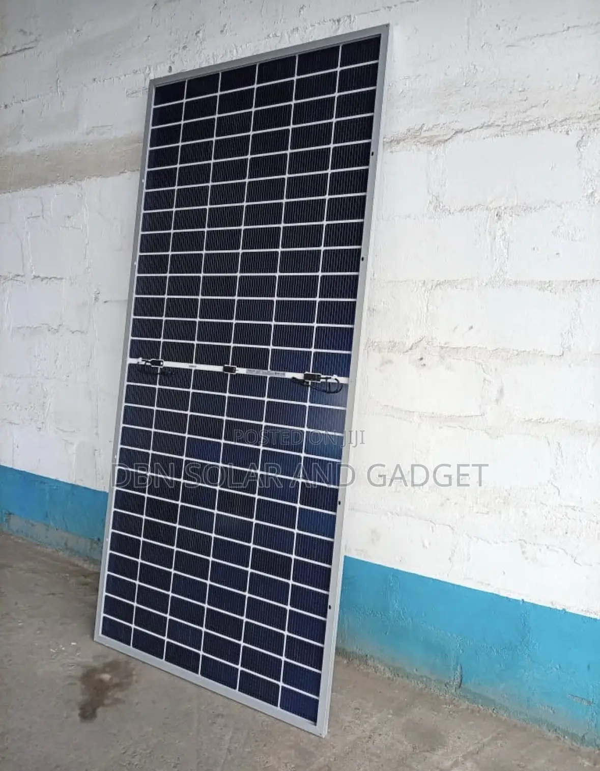 730w Jinko Byfacial Solar Panel 156cell Very Good Quality Product