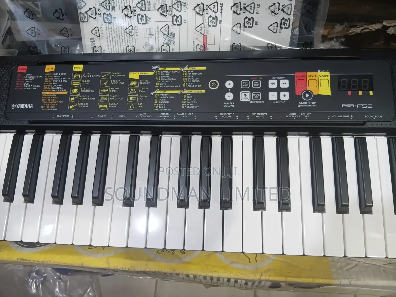 Yamaha PSR-F52 61 Keys Entry Level Keyboard