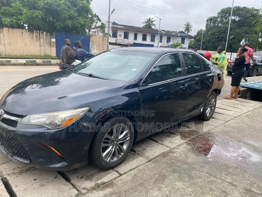 Toyota Camry 2015 Blue