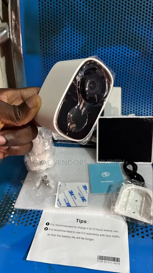 Wireless CCTV Camera With Inbuilt/Rechargble Batterry and Solar Panel
