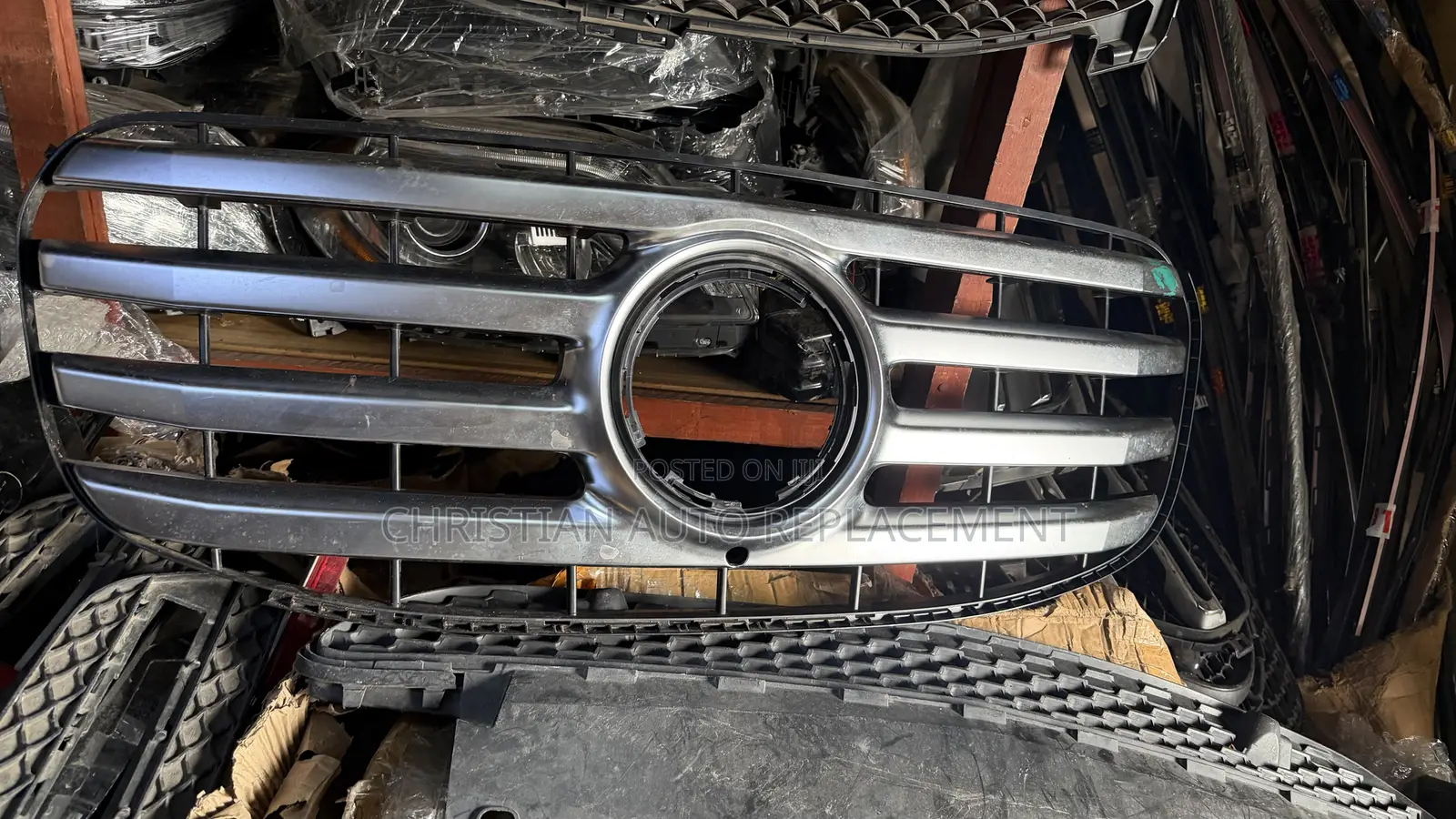 Original Tokunbo Mercedes-Benz GLS 2025 Front Grille