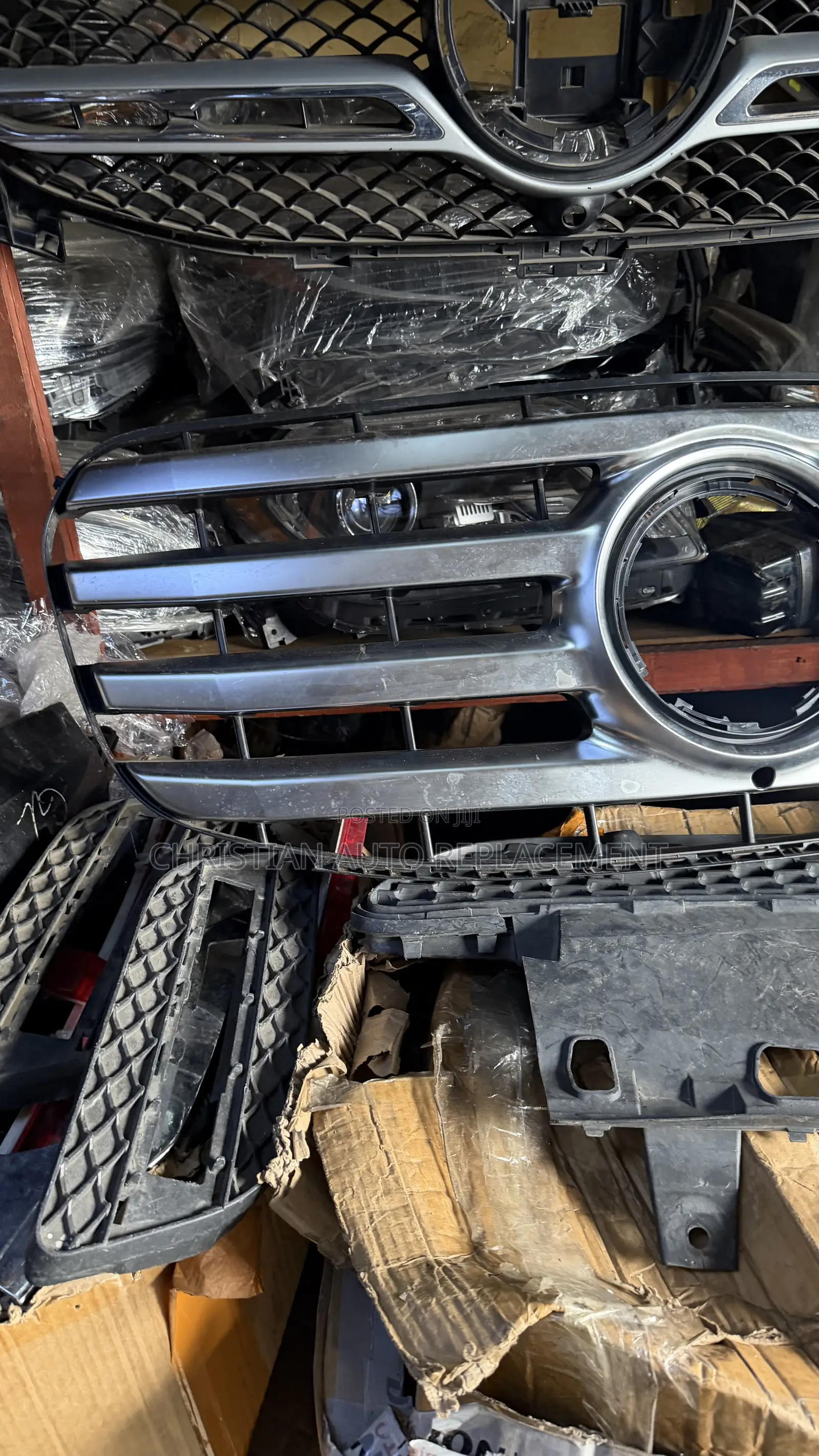 Original Tokunbo Mercedes-Benz GLS 2025 Front Grille