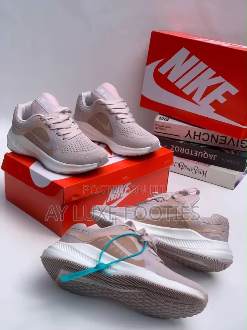 Zoom Nike Canvas