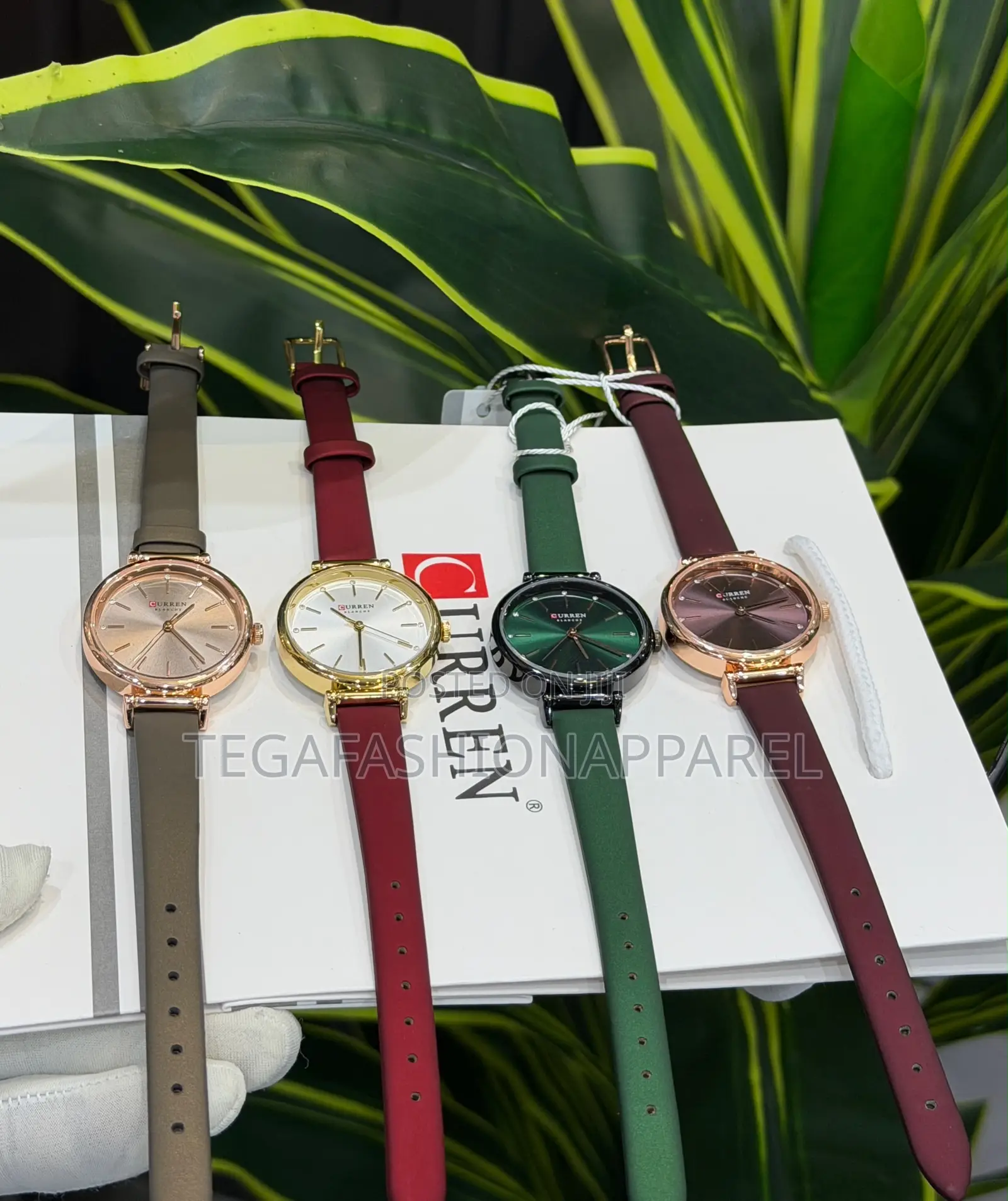 Curren Feminine Leather Watch