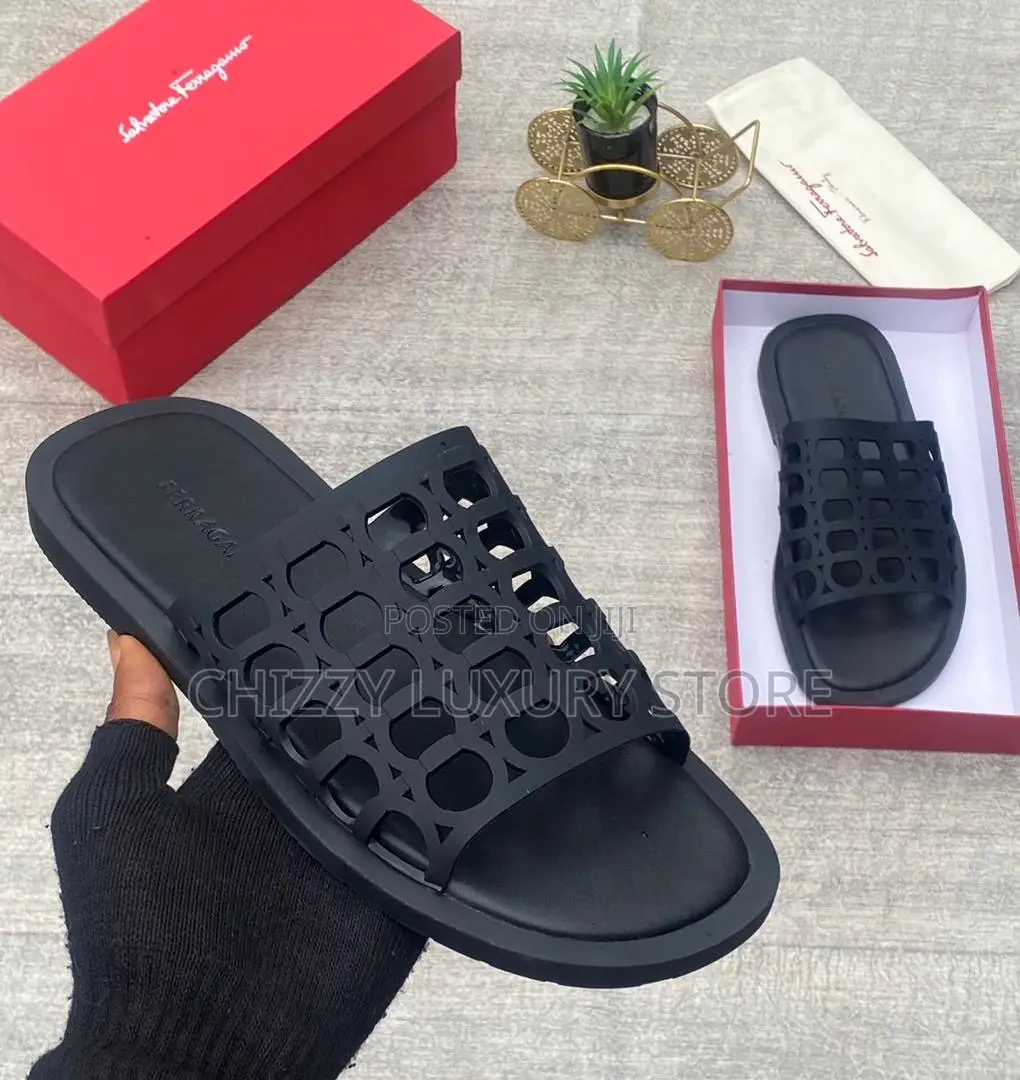 Salvatore Ferragamo Quality Luxury Men Slippers