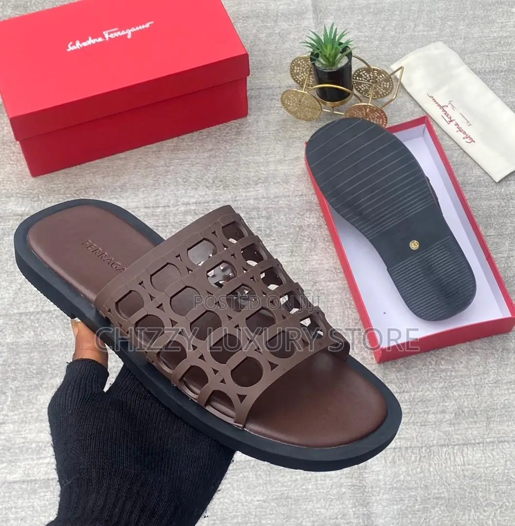 Salvatore Ferragamo Quality Luxury Men Slippers