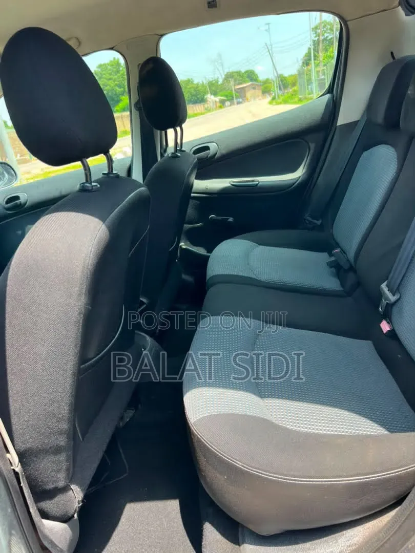 Peugeot 206 2004 Green