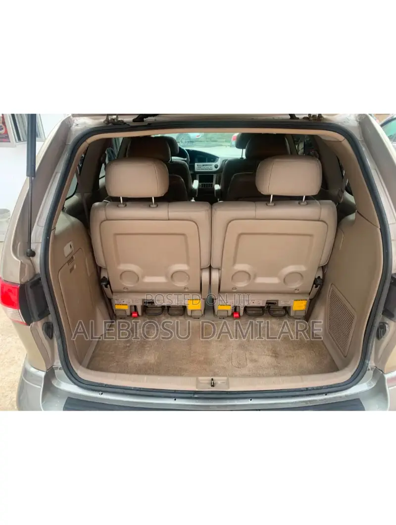 Toyota Sienna 2003 Beige