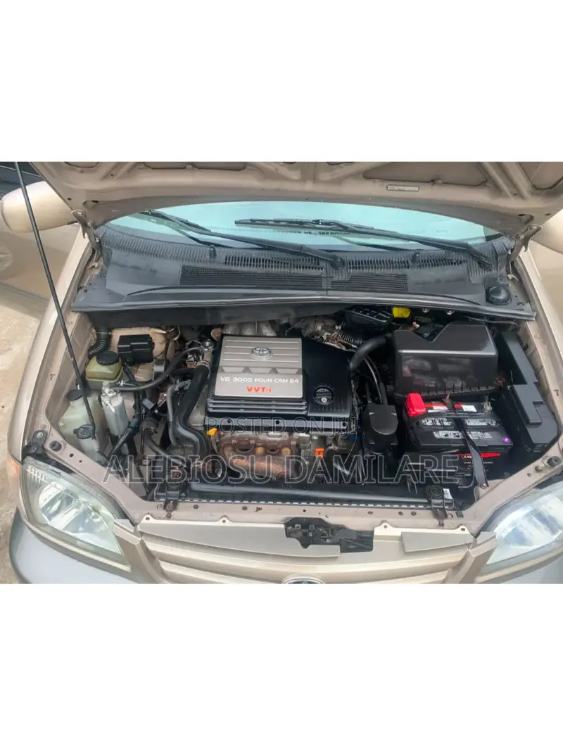 Toyota Sienna 2003 Beige