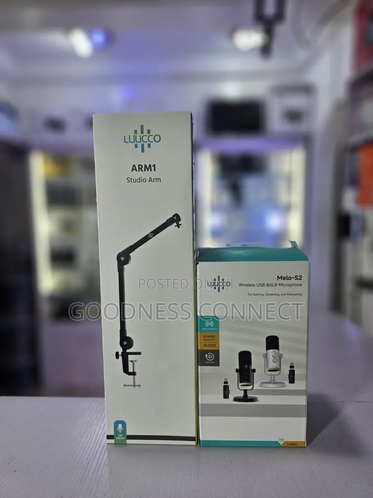 Luucco Melo-S2 Podcast Wireless Mic Clip Table Stand