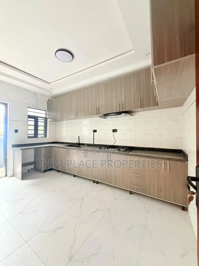 4bdrm Townhouse/Terrace in Ago Palace for sale