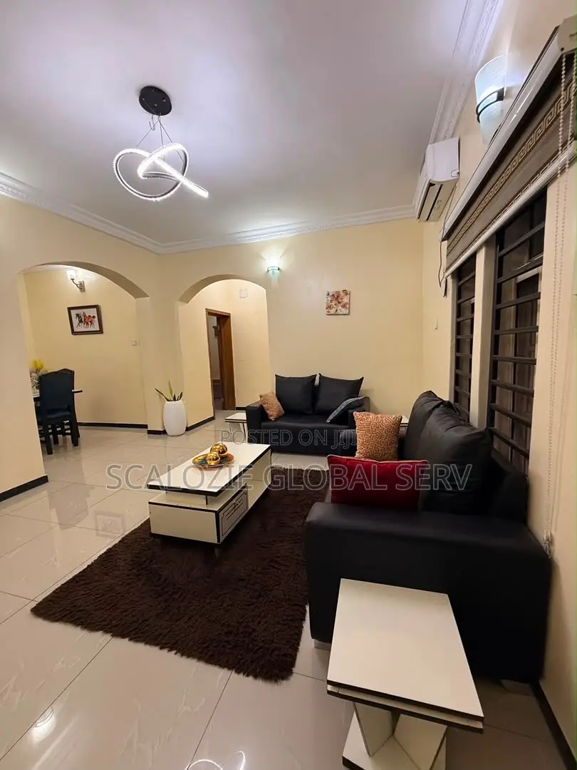 2bdrm Block of Flats in Rumuibekwe Estate, for sale