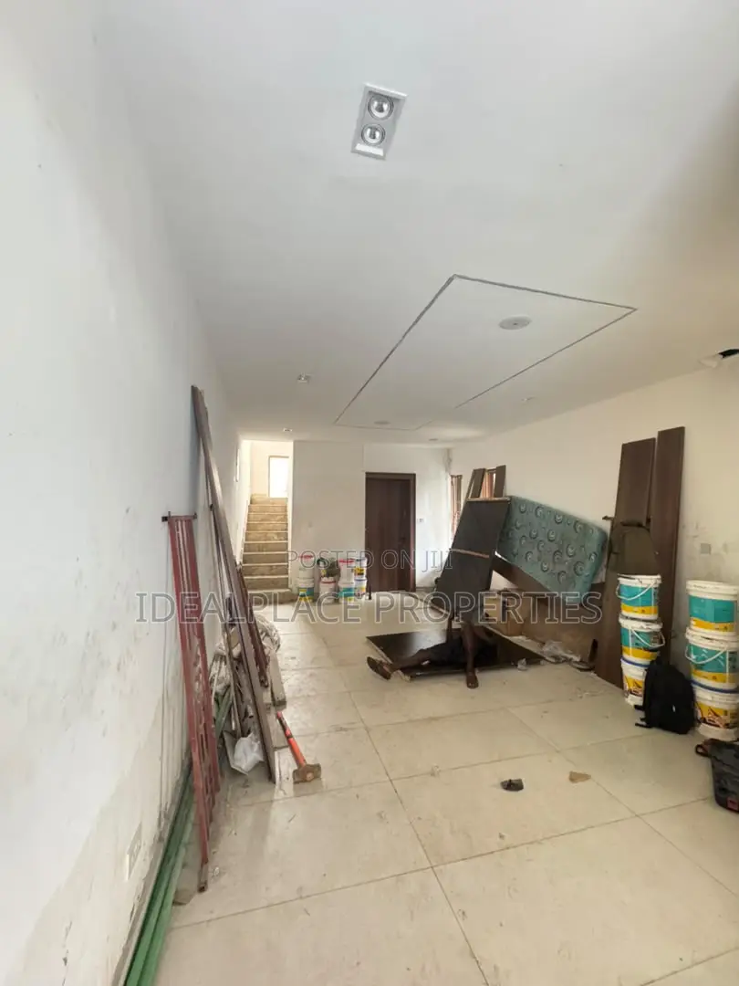 4bdrm Duplex in Adeniyi Jones for sale