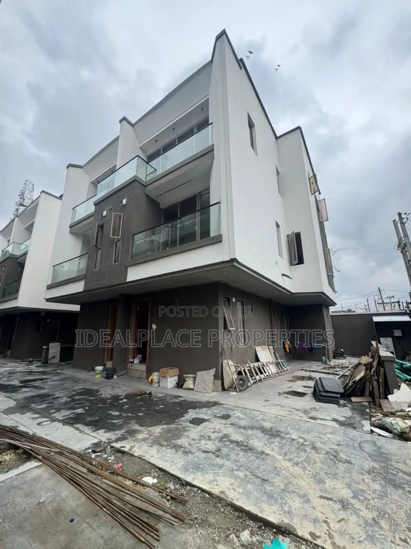 4bdrm Duplex in Adeniyi Jones for sale