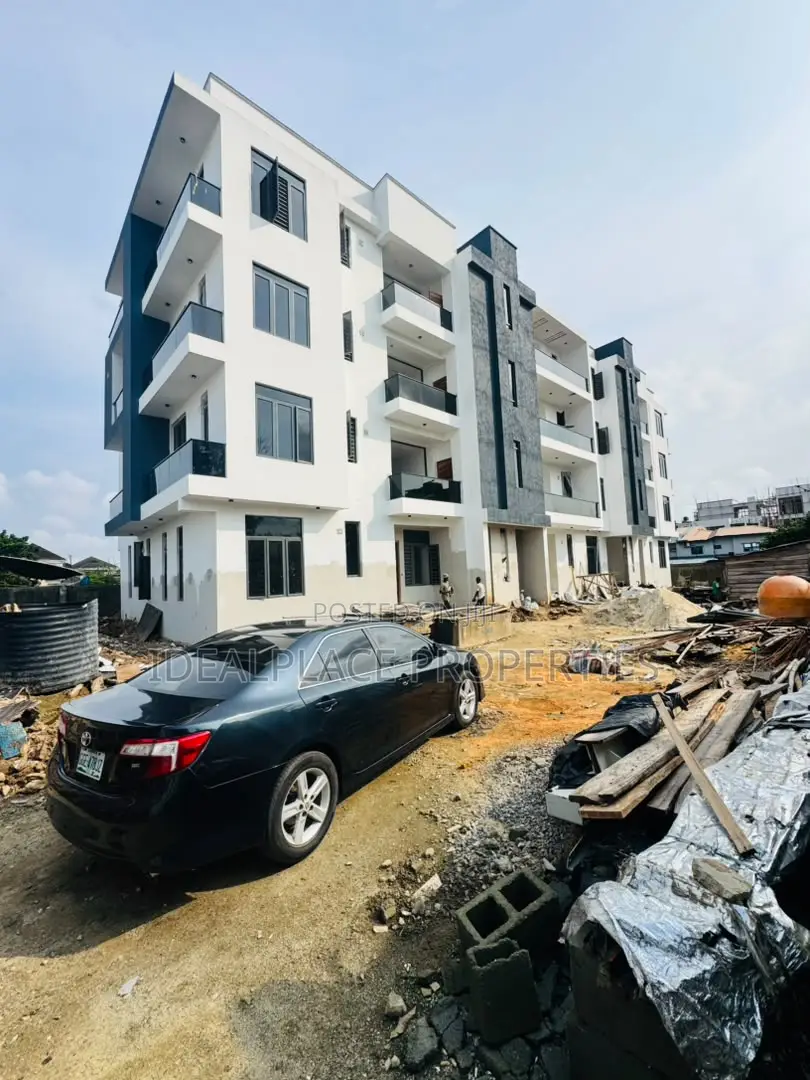 3bdrm Apartment in Ikeja GRA for sale