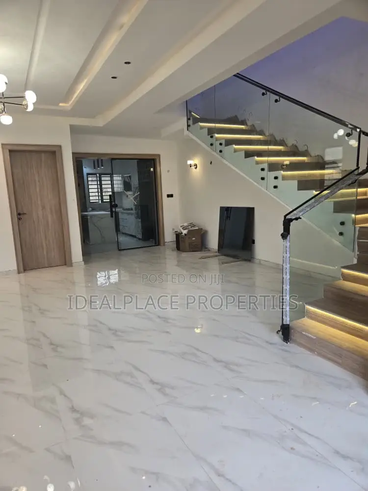 4bdrm Duplex in Obafemi-Owode for sale