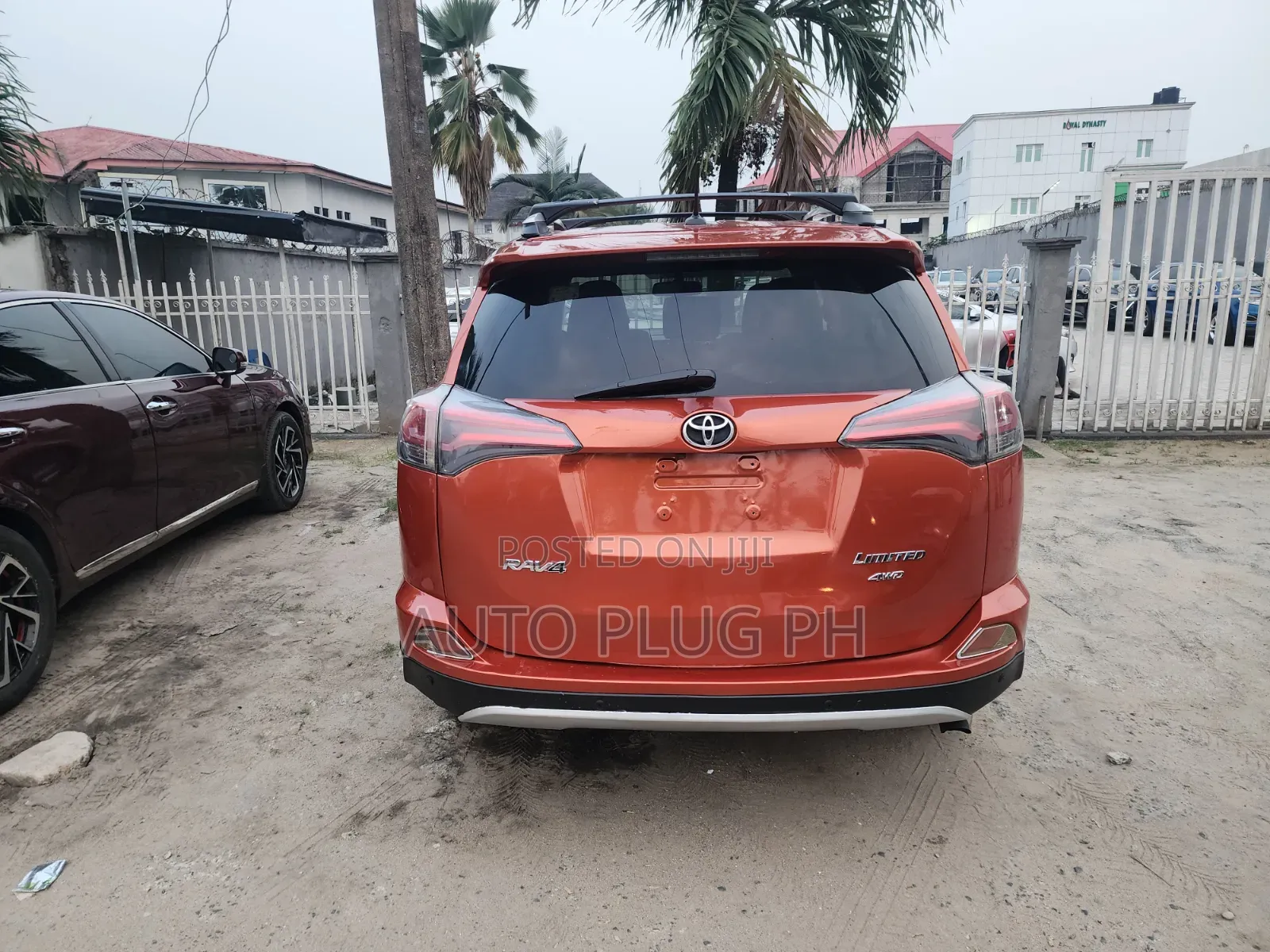 Toyota RAV4 2015 Orange