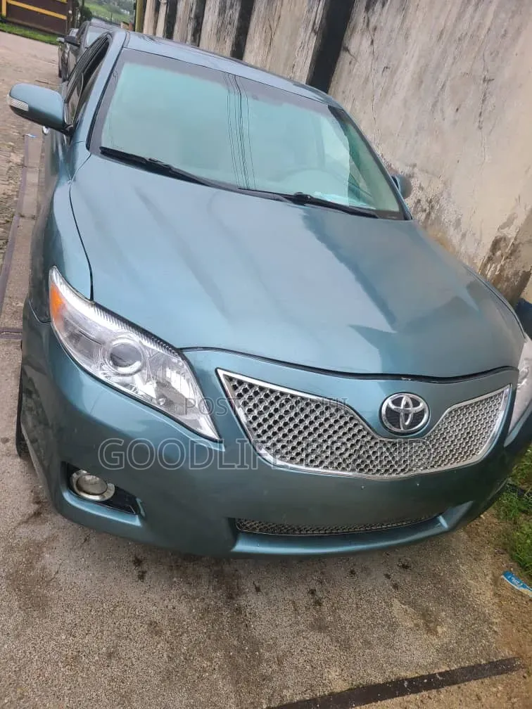 Toyota Camry XLE 4dr Sedan (2.4L 4cyl 5A) 2009 Green