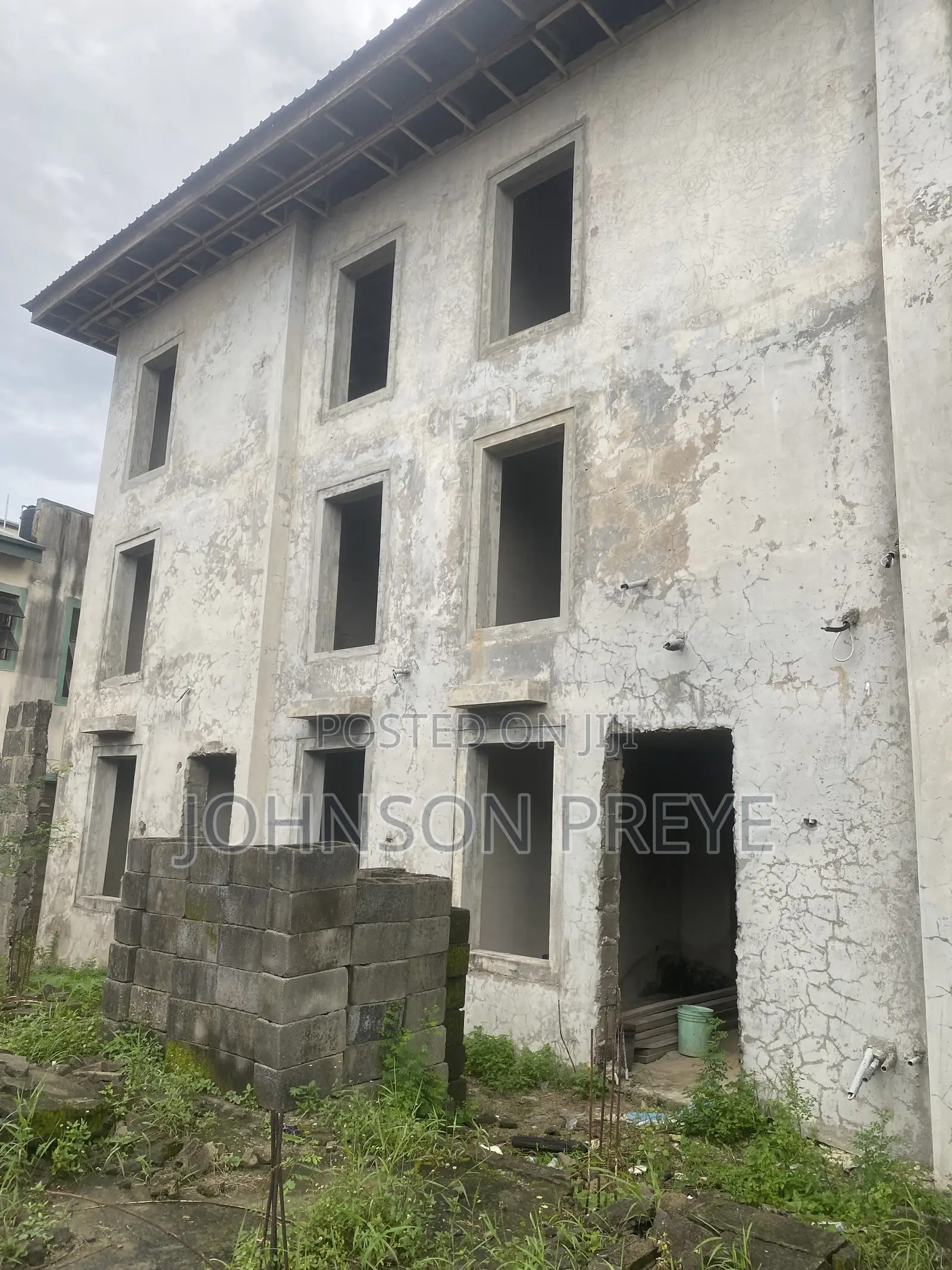 3bdrm Duplex in Salem, Lekki Phase 1 for sale
