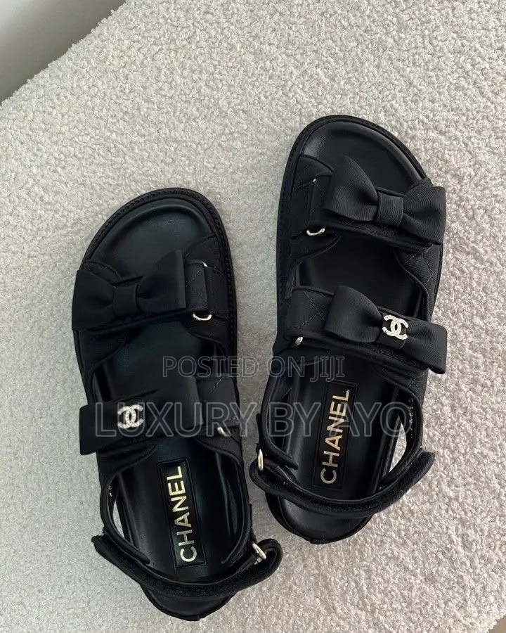 New in Luxury Chanel Grosgrain Quilted Bow Daddy Sandal