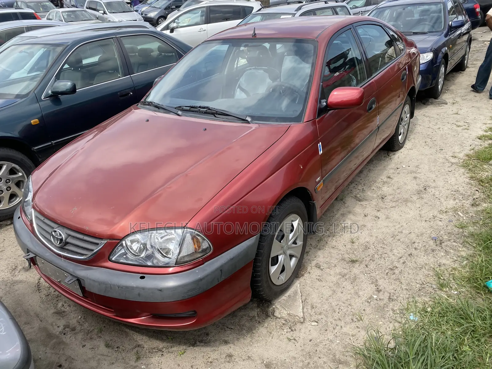 Toyota Avensis 1.6 VVT-i 2003 Red