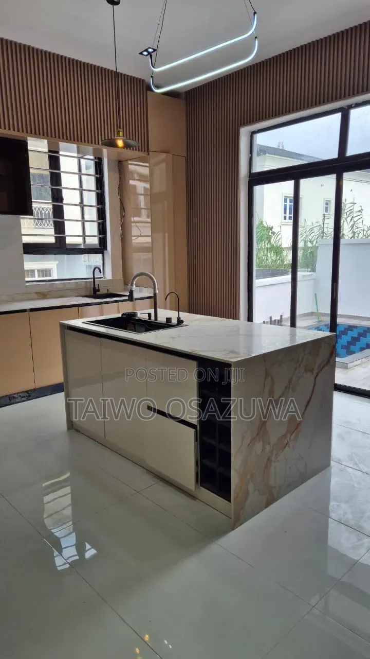 5bdrm Duplex in Leaking Palm City., Ado / Ajah for sale