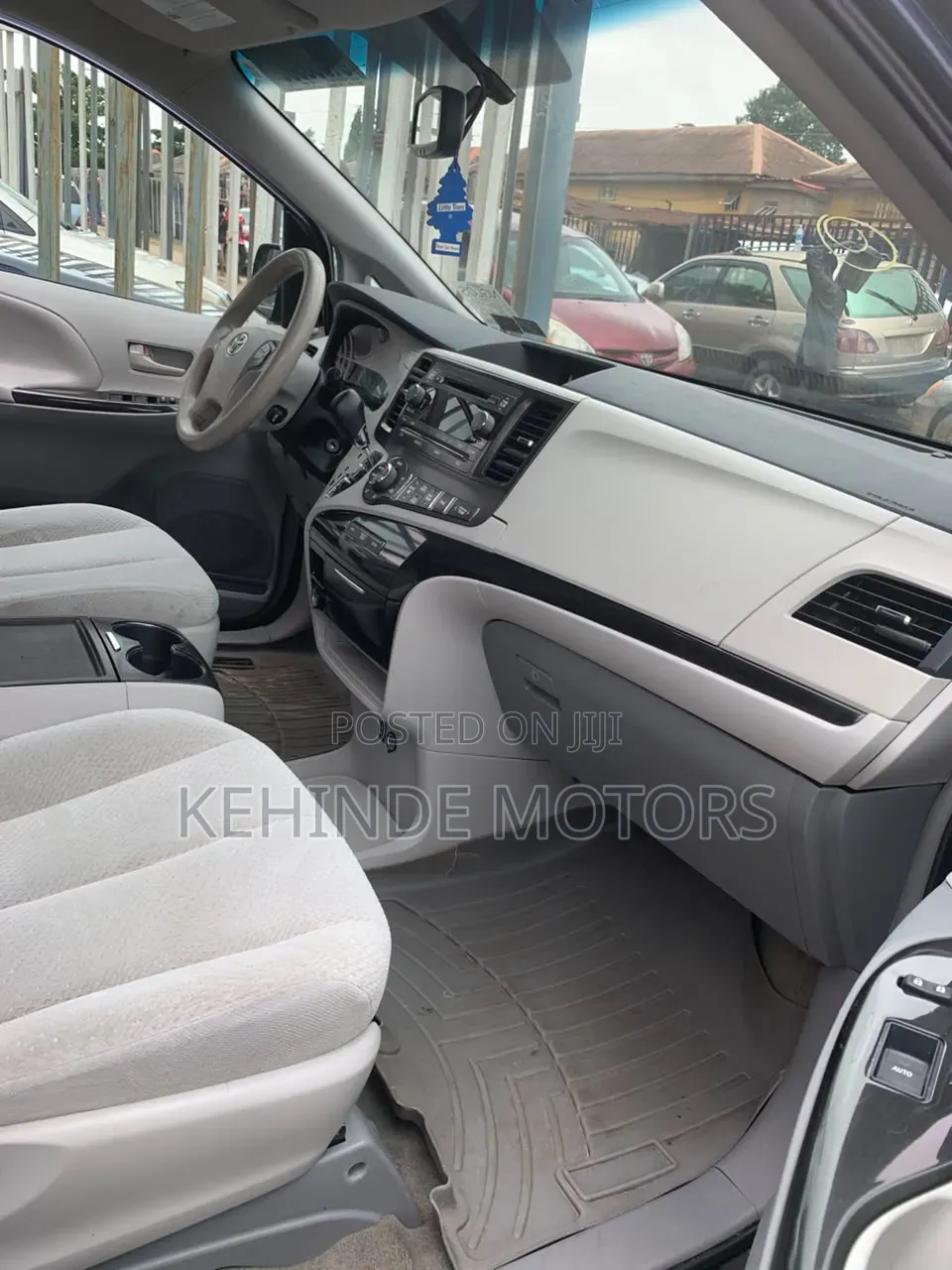Hyundai Accent SE 2012 Black