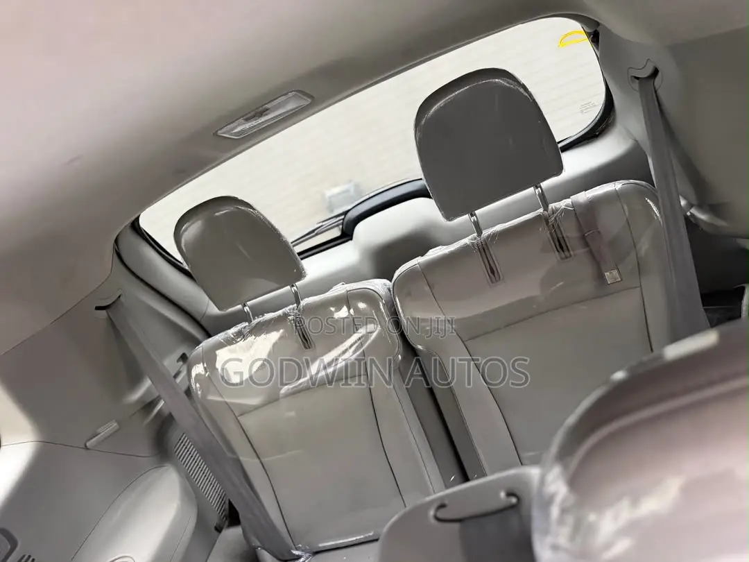 Toyota Highlander Limited 3.5l 4WD 2013 Silver