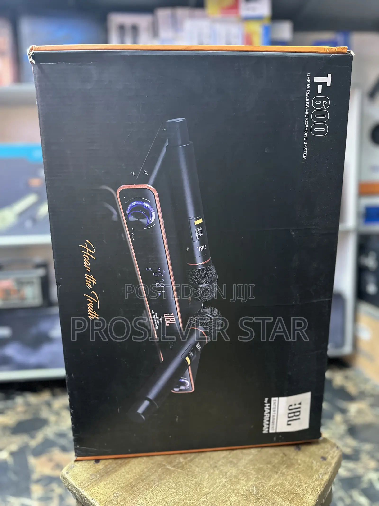 JBL T-600 UHF Wireless Microphone System