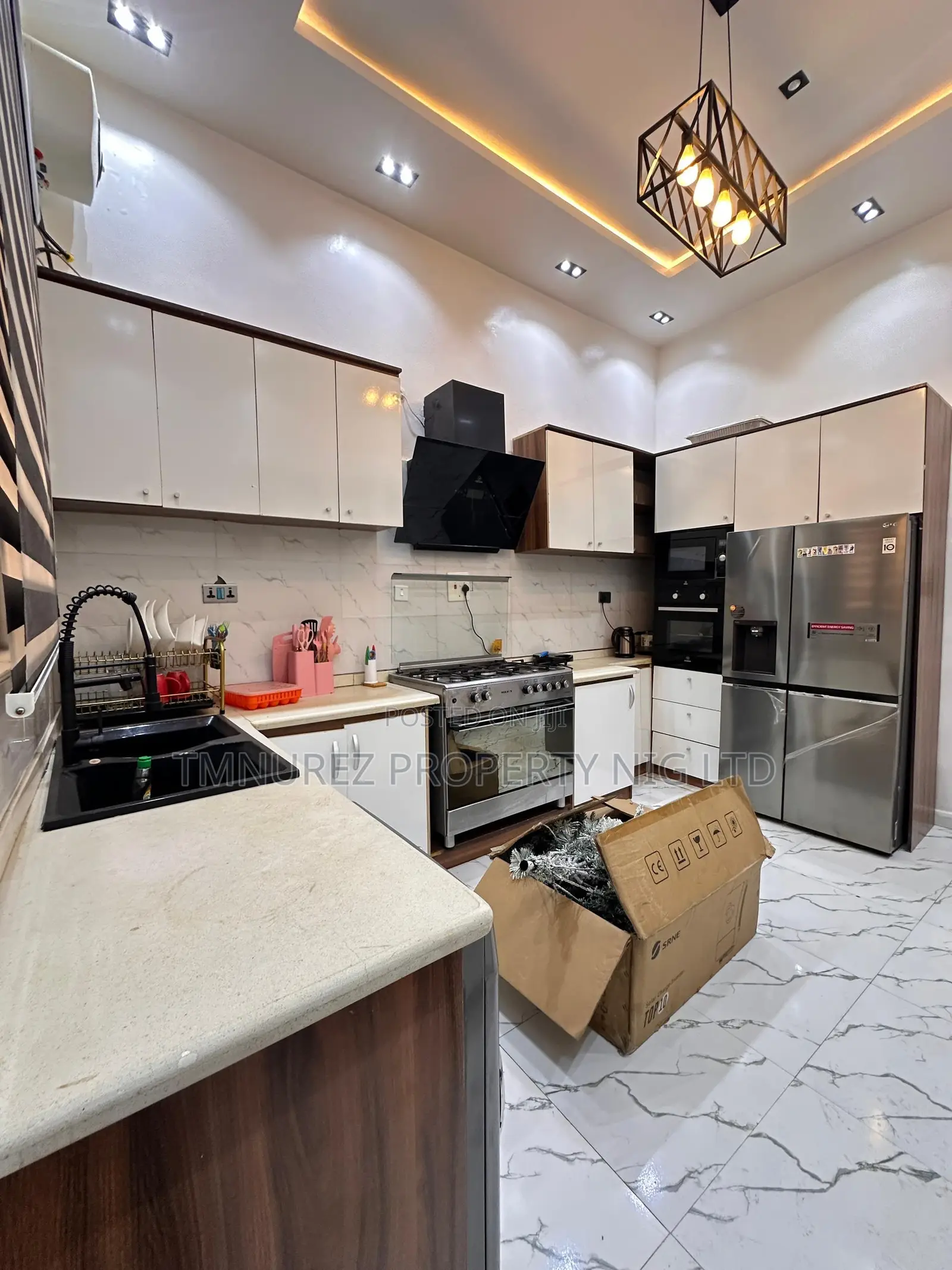 Furnished 4bdrm Duplex in Chevron for rent
