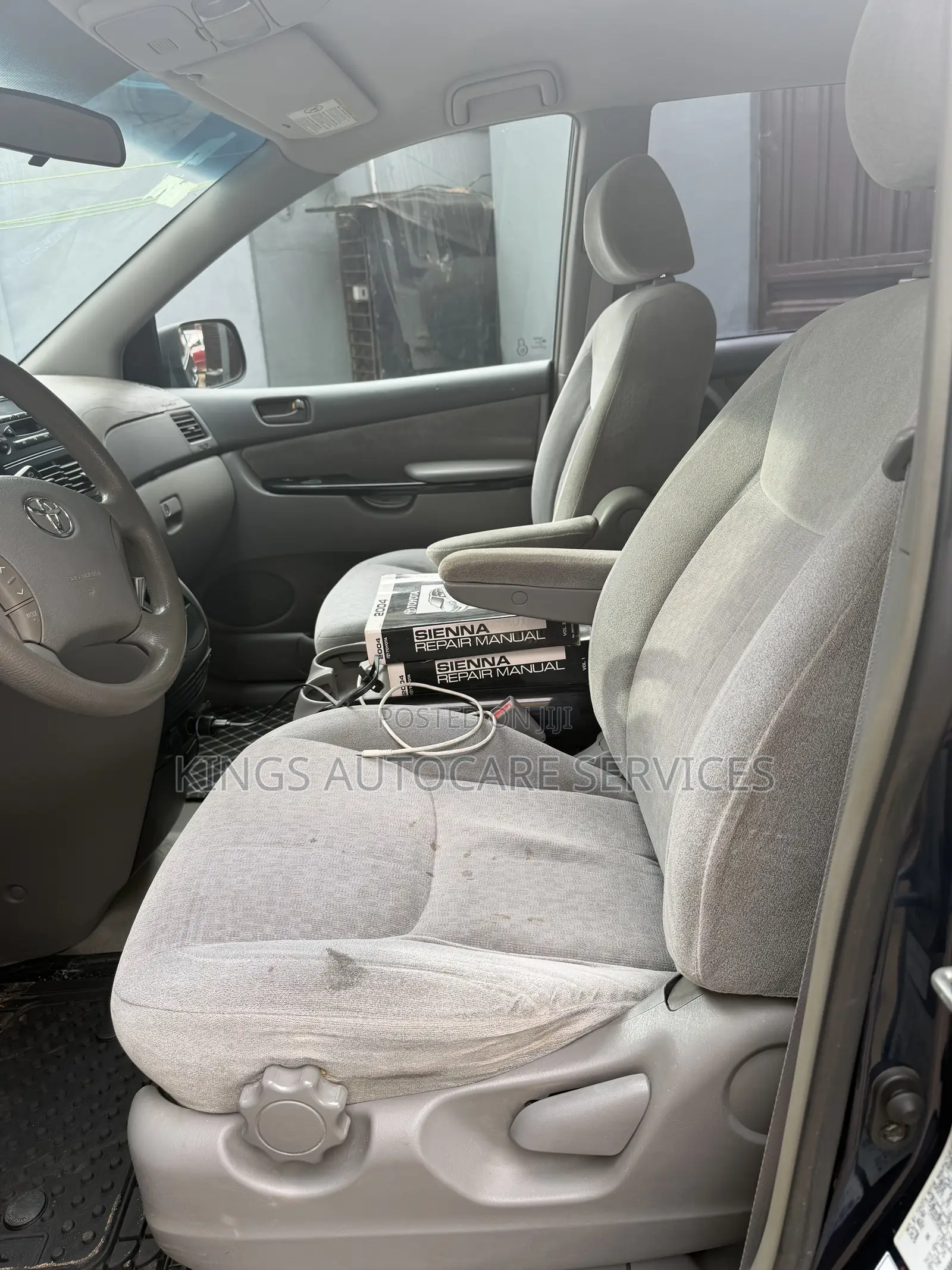 Toyota Sienna CE 2005 Blue