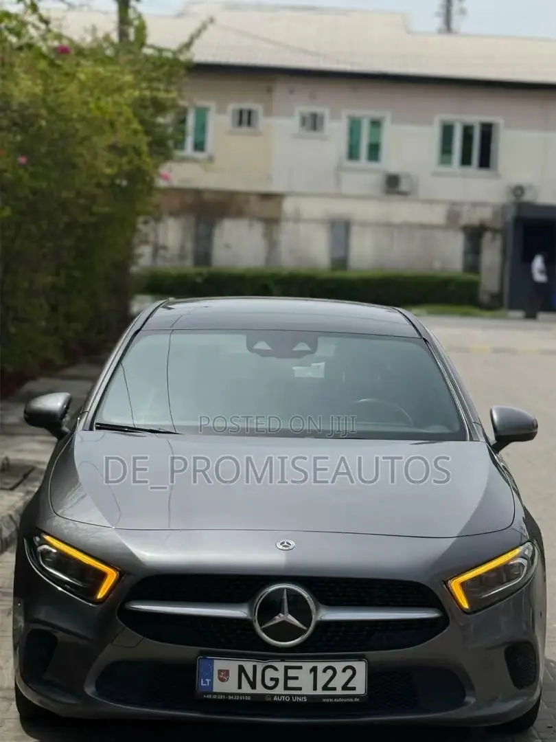 Mercedes-Benz 220 2022 Gray