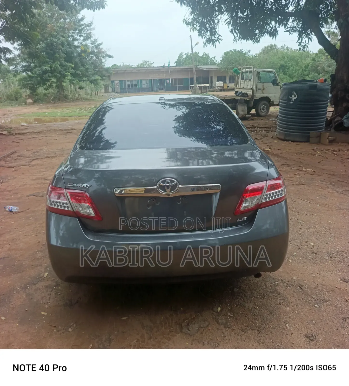 Toyota Camry 2010 Gray