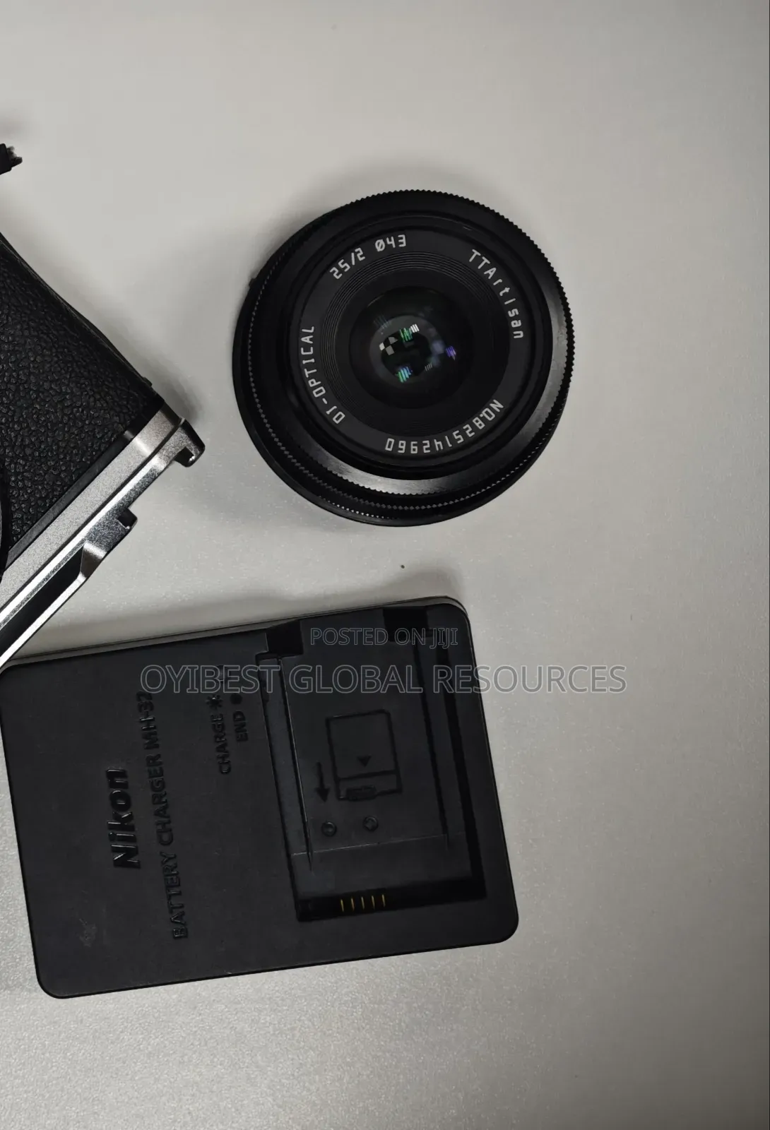 Nikon Camera ZFC +Ttartisan Apcls-C 25mm F2.0 Lens