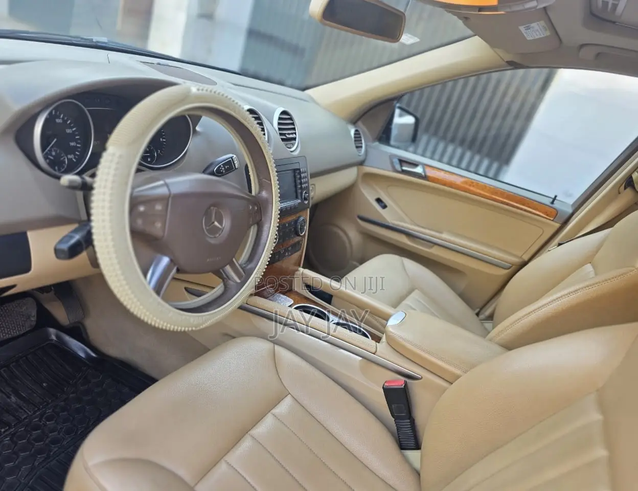 Mercedes-Benz 200 2008 Black