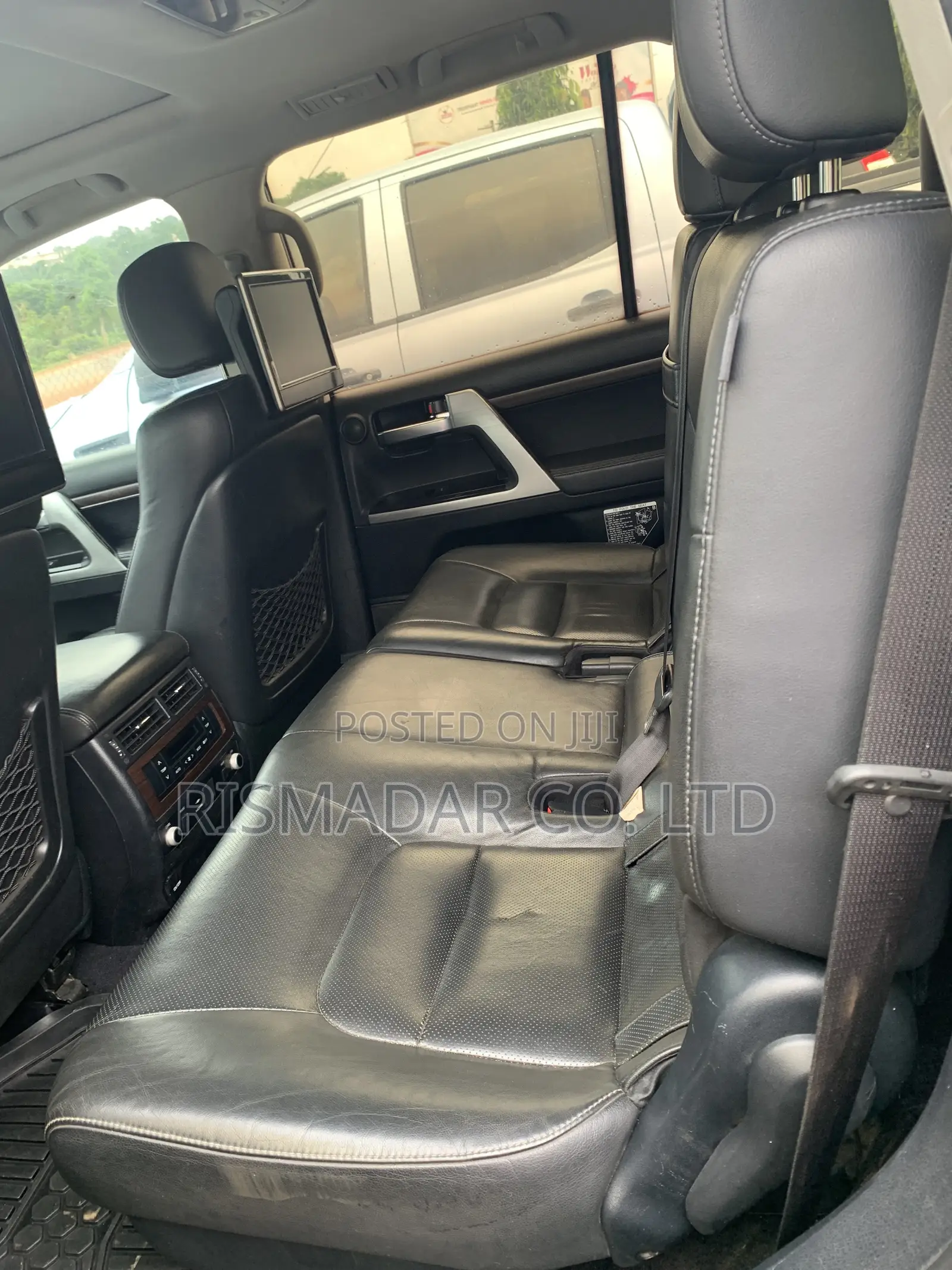 Toyota Land Cruiser 5.7 V8 VX-S 2015 Black