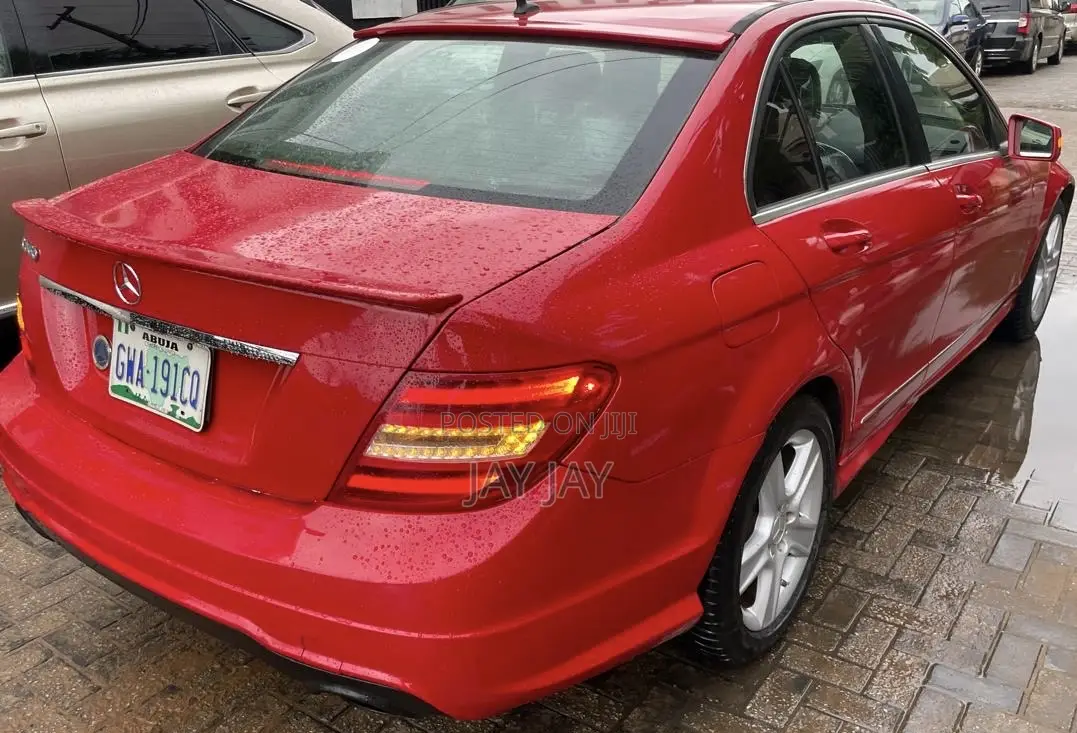 Mercedes-Benz C350 C350 BlueEFFICIENCY RWD 2011 Red