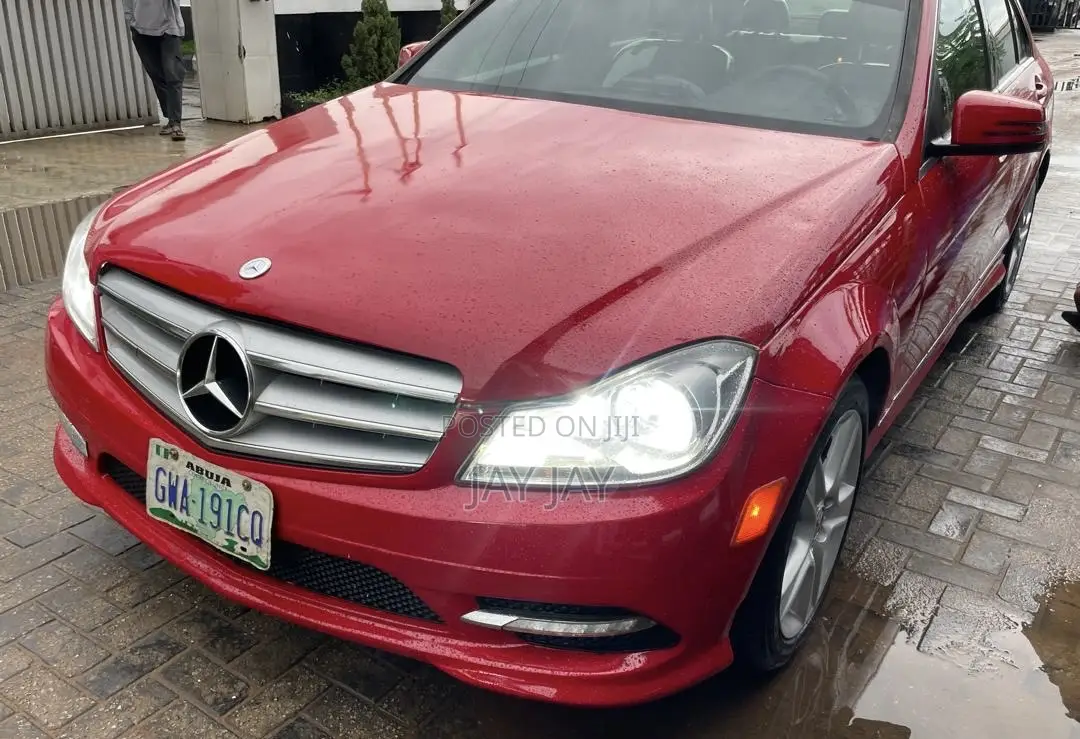 Mercedes-Benz C350 C350 BlueEFFICIENCY RWD 2011 Red