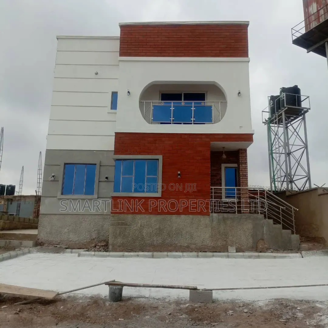 3bdrm Duplex in Kubwa, Abuja for sale